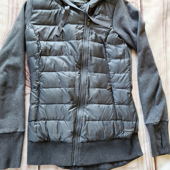 Athleta "Down to Town" Down Sweatshirt Jacket Asymmetrical Grey, Women's Size XS - Picture 3 of 12